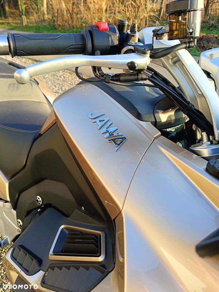 Jawa Inny - 18