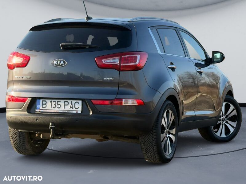 Kia Sportage 2.0 CRDI 4WD Automatik Fifa World Cup Edition - 6