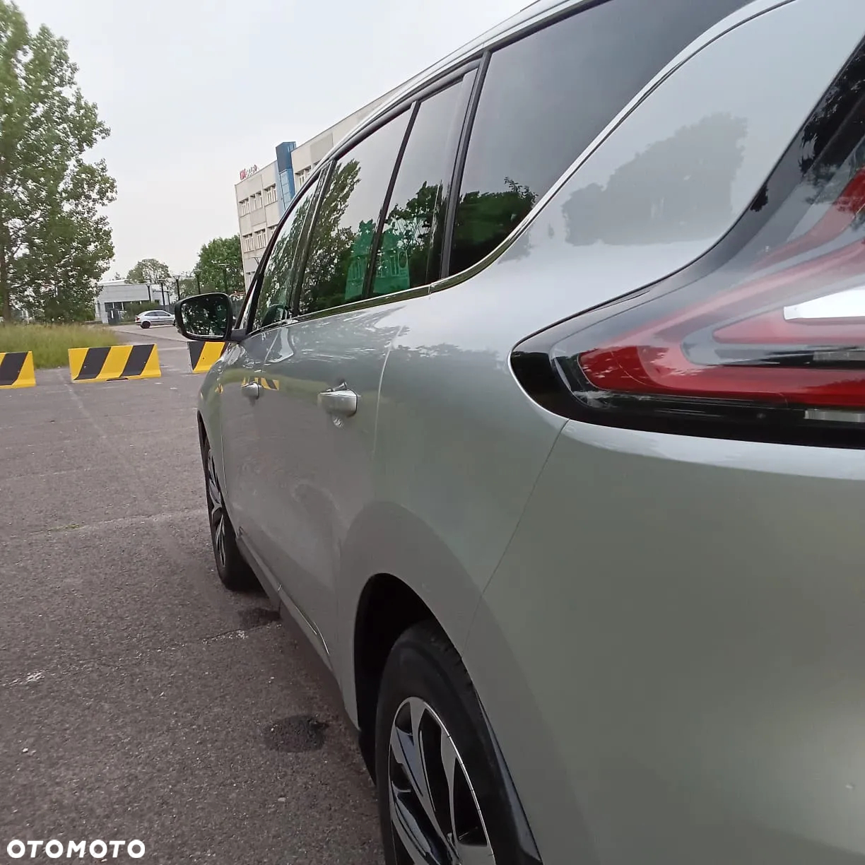 Renault Espace BLUE dCi 160 EDC BUSINESS EDITION - 10