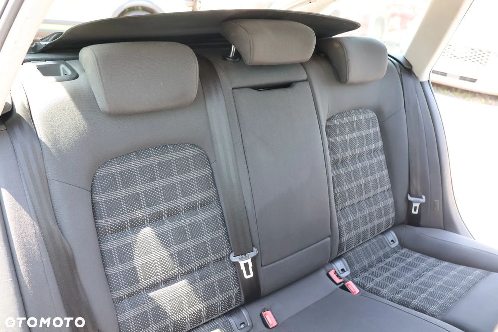 Audi A4 Avant - 15