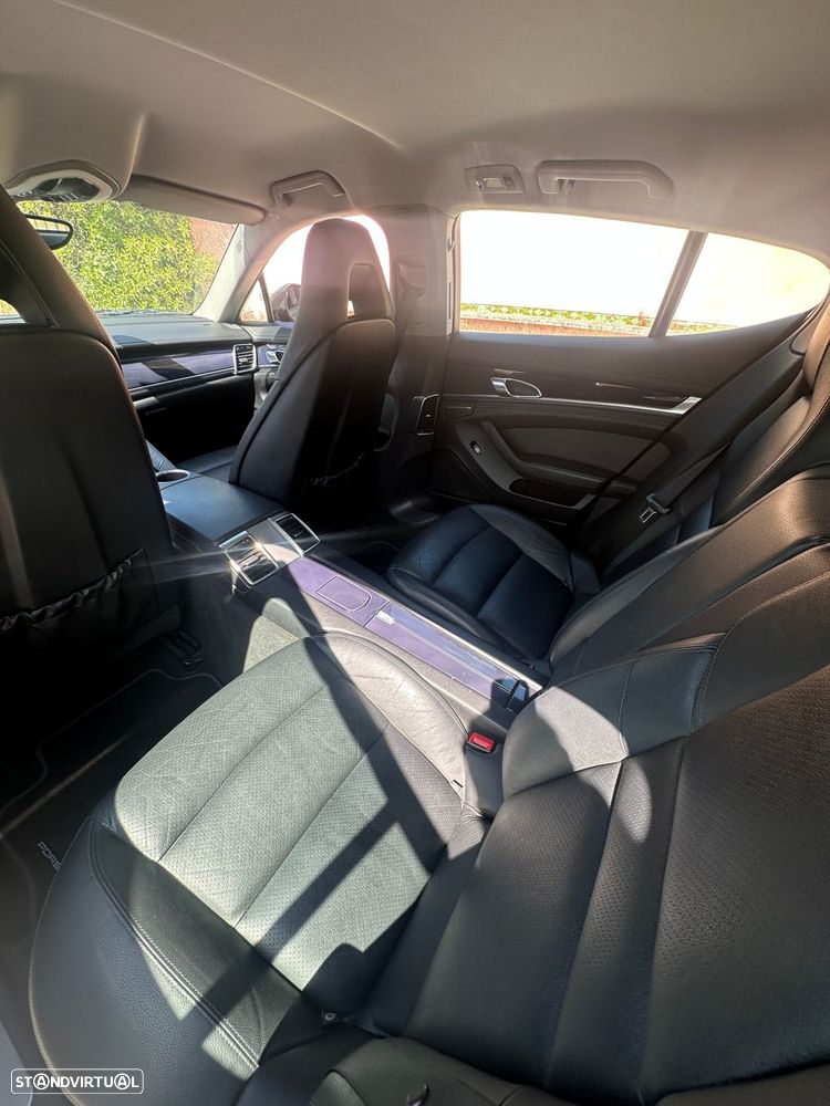 Porsche Panamera Platinum Edition - 14