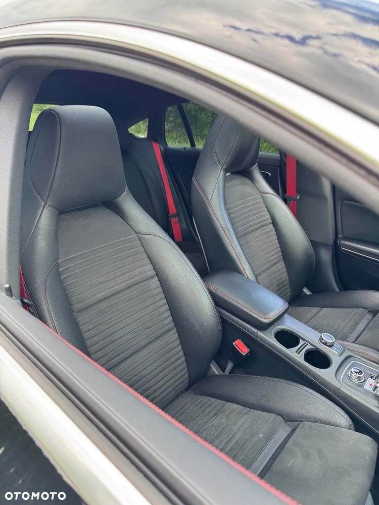 Mercedes-Benz CLA - 9