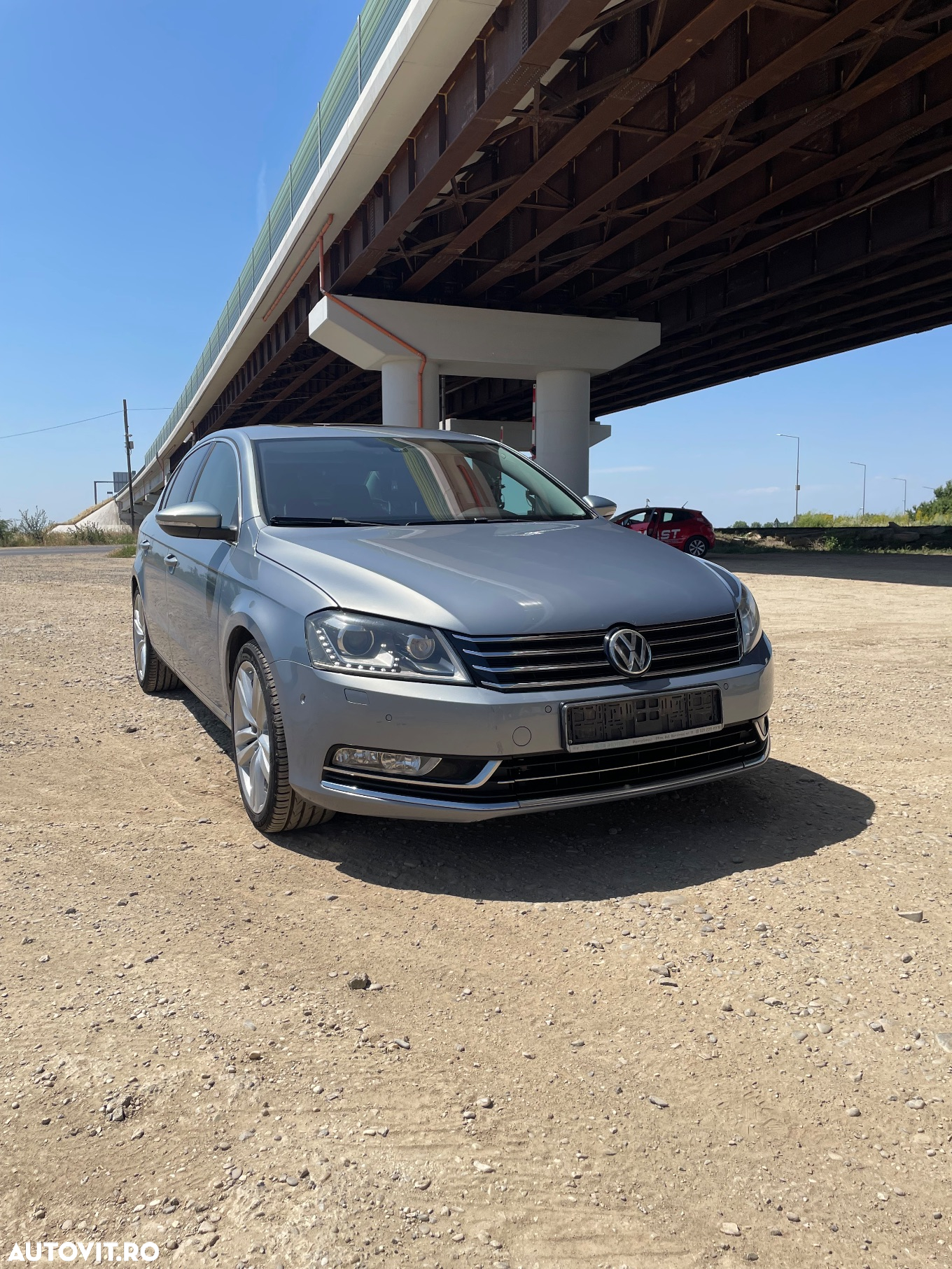 Volkswagen Passat 2.0TDI Highline DPF DSG - 2