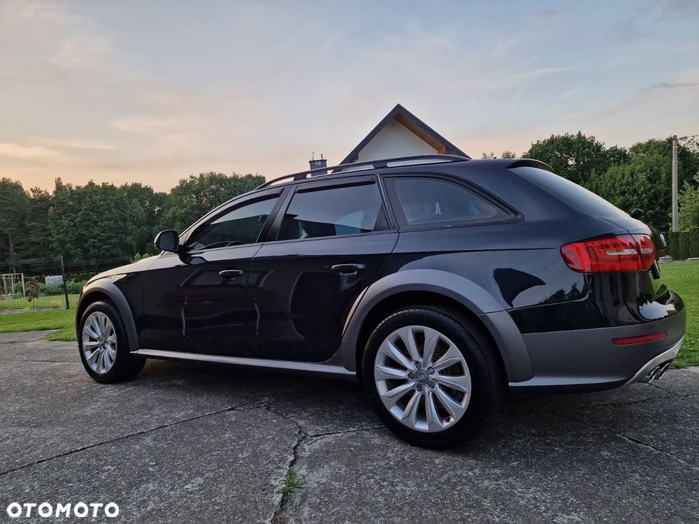 Audi A4 Allroad - 1