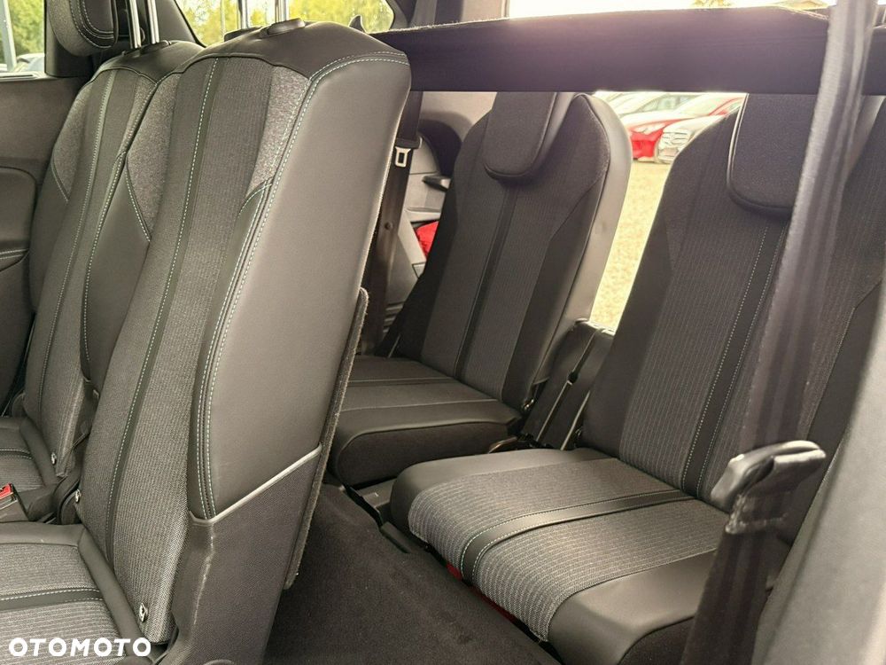 Peugeot 5008 - 21