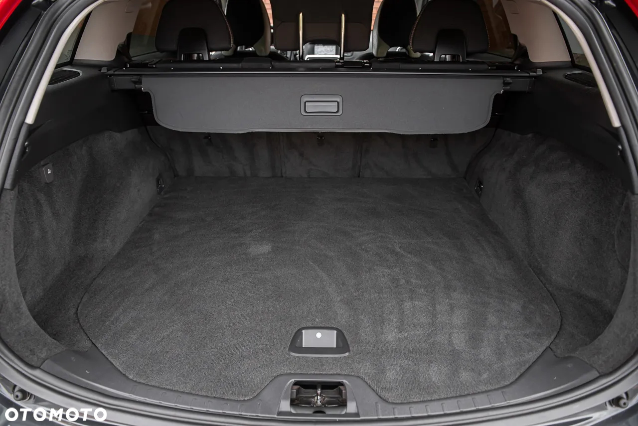 Volvo V60 T6 AWD Geartronic Edition - 26