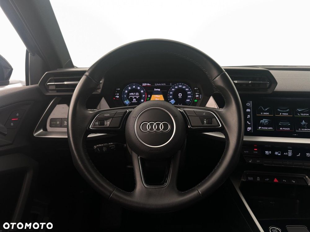 Audi A3 Sportback - 12