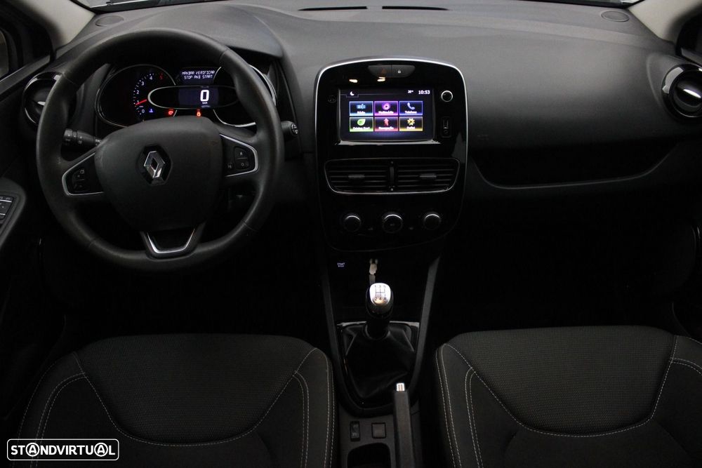Renault Clio - 10