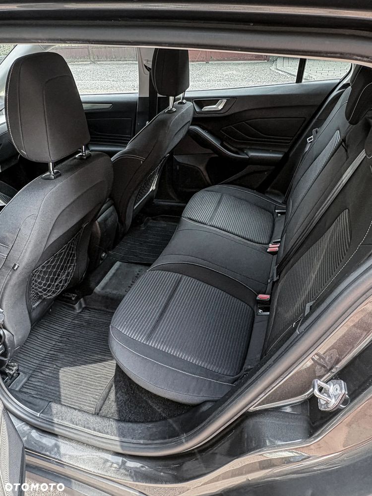 Ford Focus 1.0 EcoBoost Trend Edition - 6