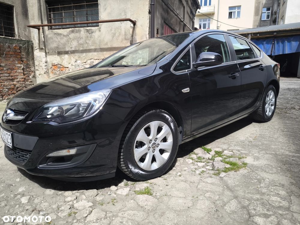 Opel Astra 1.4 T Active - 2