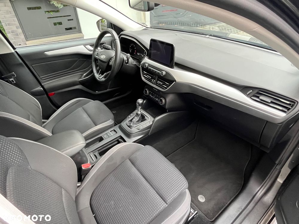 Ford Focus - 16