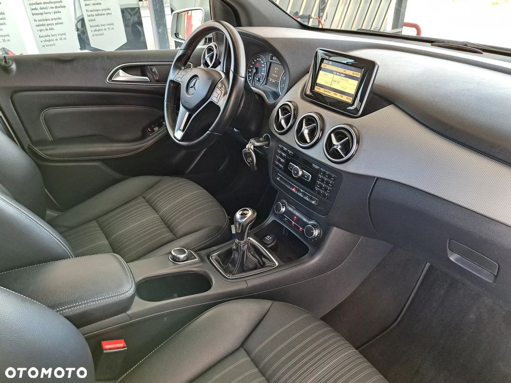 Mercedes-Benz Klasa B 200 (BlueEFFICIENCY) - 22