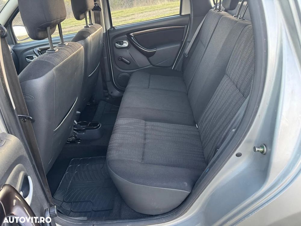 Dacia Duster 1.5 dCi 4x4 Ambiance - 11