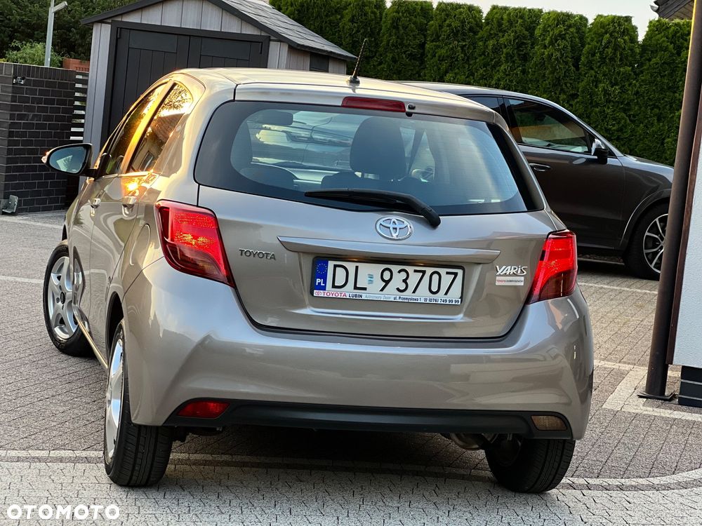 Toyota Yaris 1.0 Premium EU6 - 5