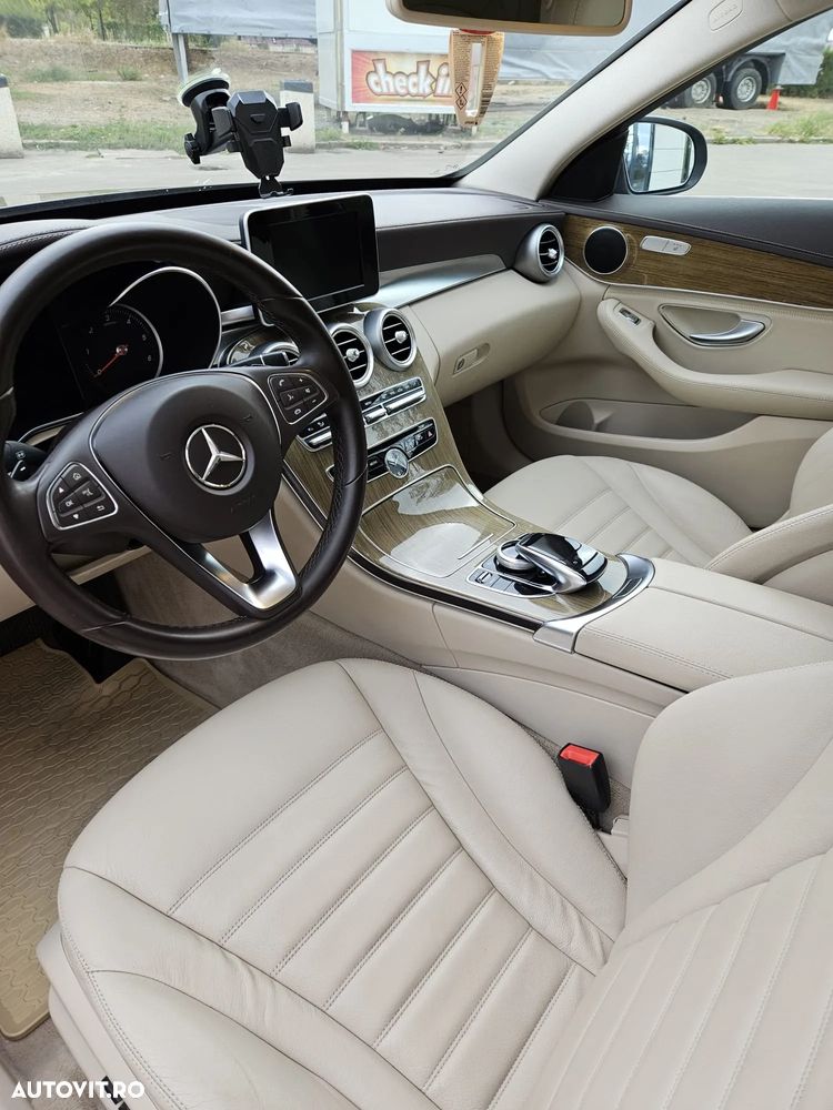 Mercedes-Benz C 220 CDI DPF (BlueEFFICIENCY) 7G-TRONIC Elegance - 5