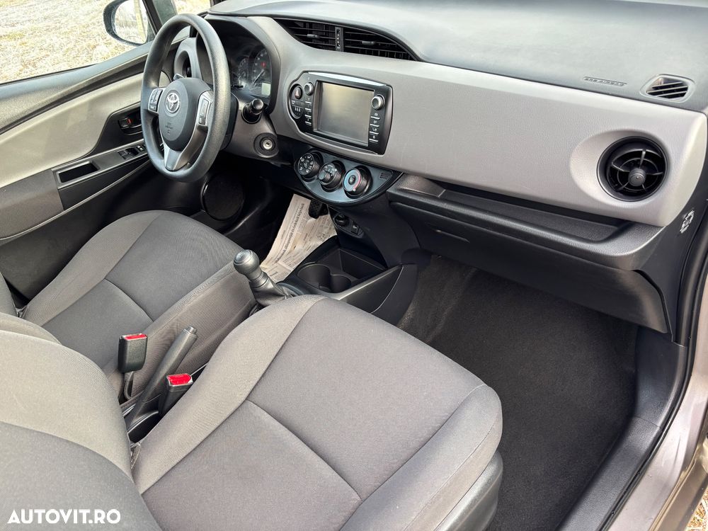 Toyota Yaris - 16