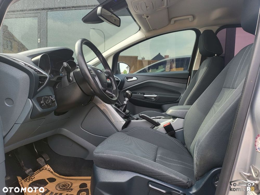 Ford Grand C-MAX - 24