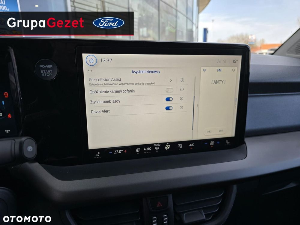 Ford Transit Courier - 24