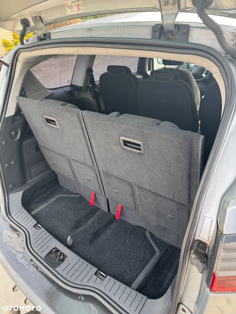 Ford S-Max 2.0 TDCi DPF Trend - 14