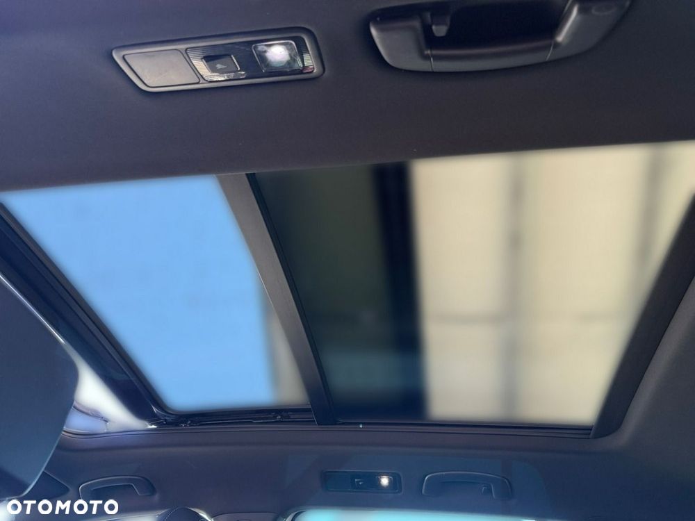 Volkswagen Tiguan - 26