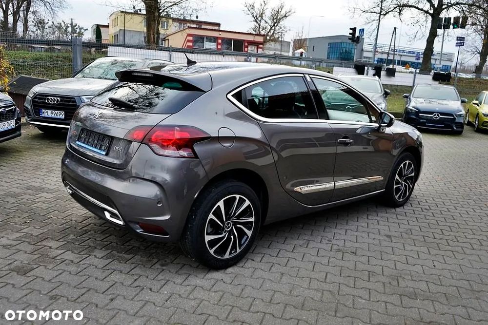 DS Automobiles DS 4 - 8