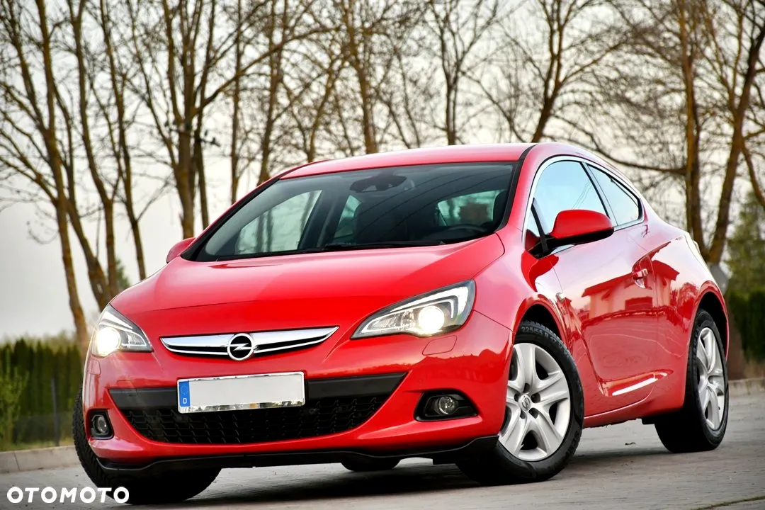 Opel Astra III GTC 1.6 T Cosmo - 10