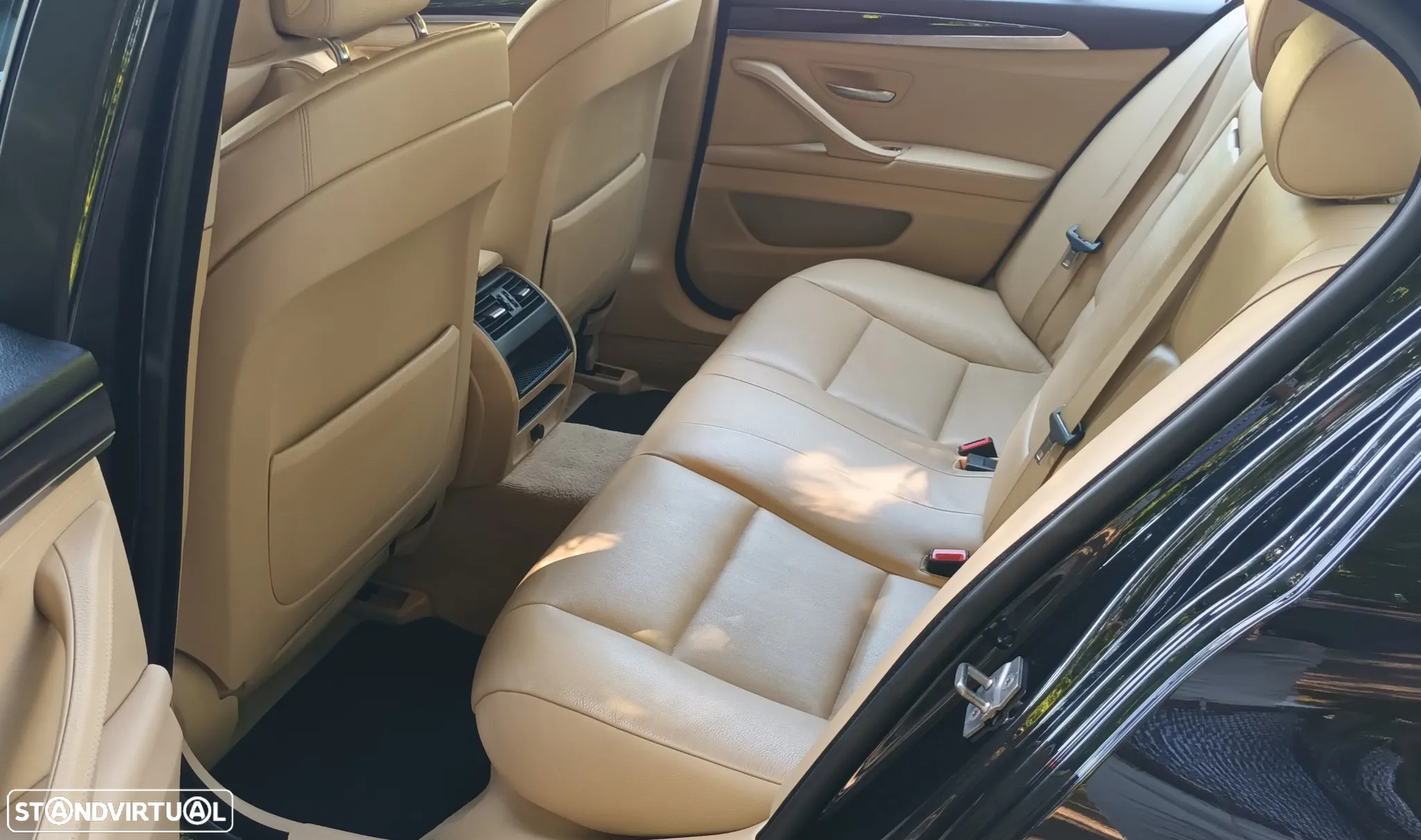 BMW 520 d Exclusive Auto 123g - 12