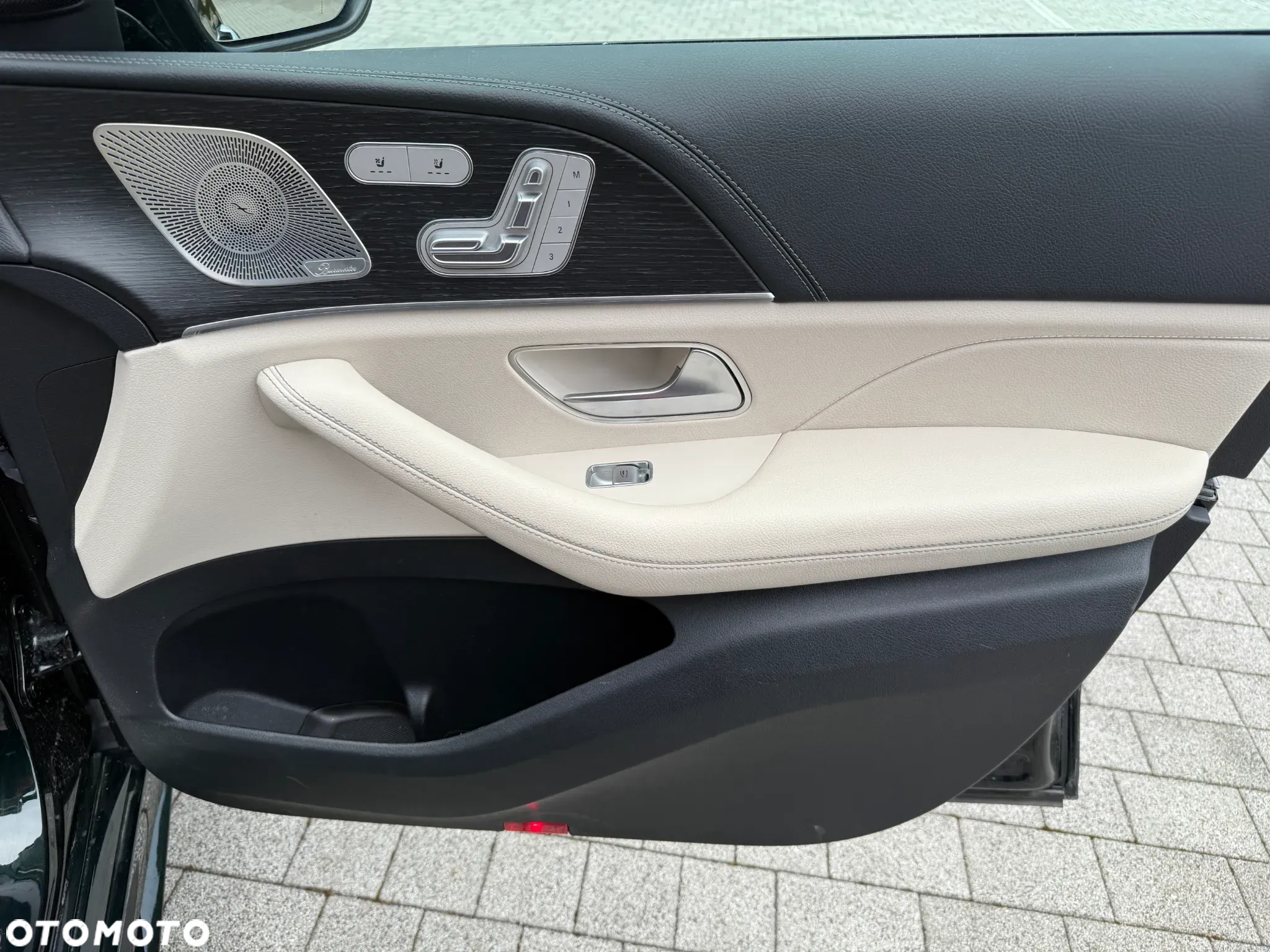 Mercedes-Benz GLE - 23