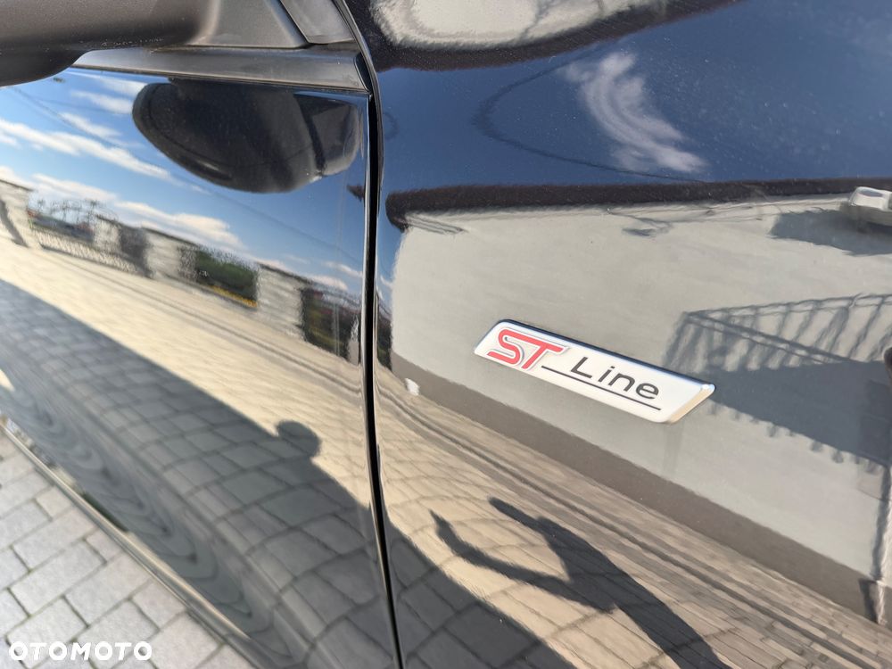 Ford Kuga 2.5 Duratec FHEV ST-LINE - 15