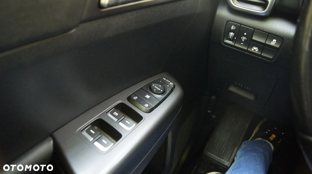 Kia Sportage - 25