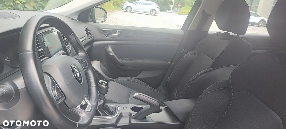 Renault Megane ENERGY TCe 130 EXPERIENCE - 31