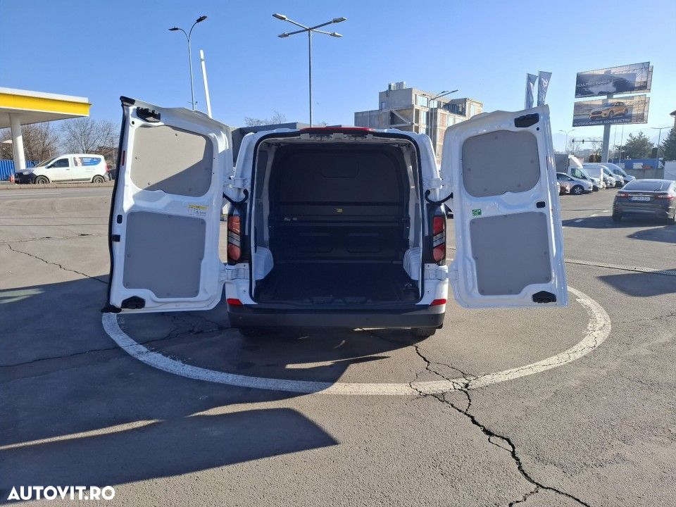 Ford Transit Custom - 11