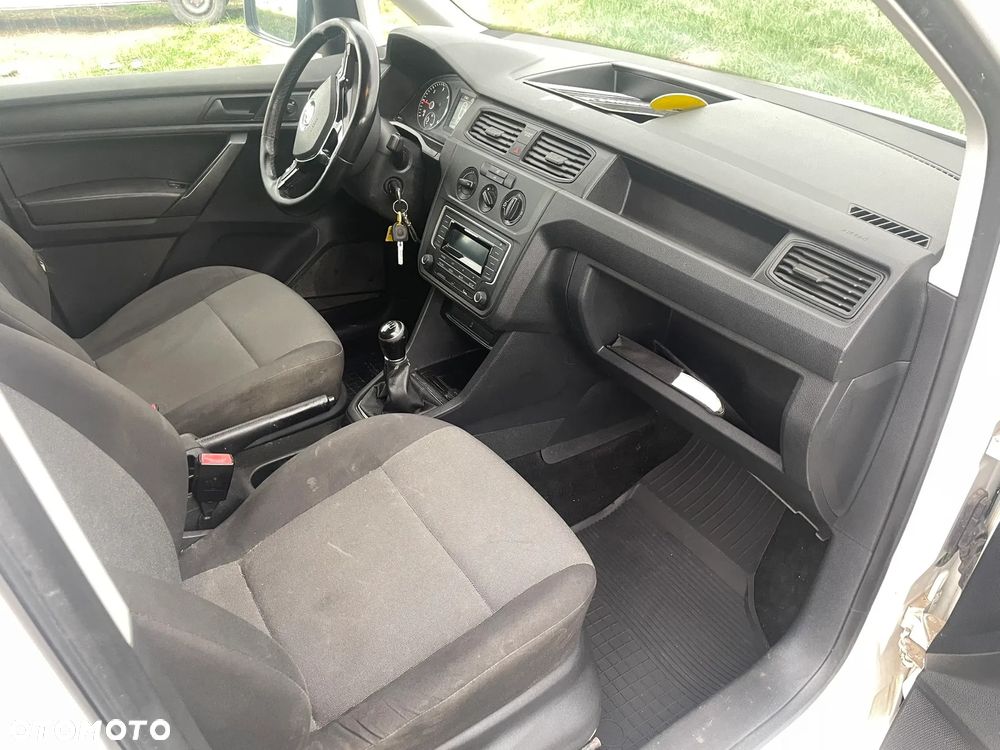 Volkswagen Caddy - 10