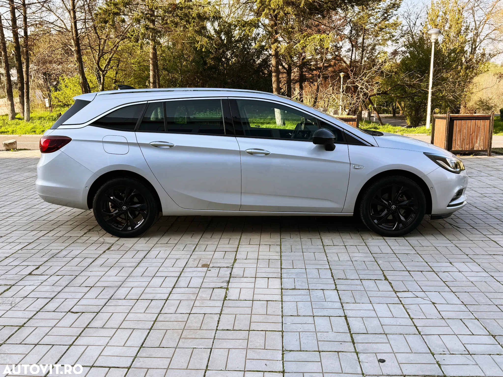 Opel Astra 1.0 Turbo Start/Stop Sports Tourer Edition - 11
