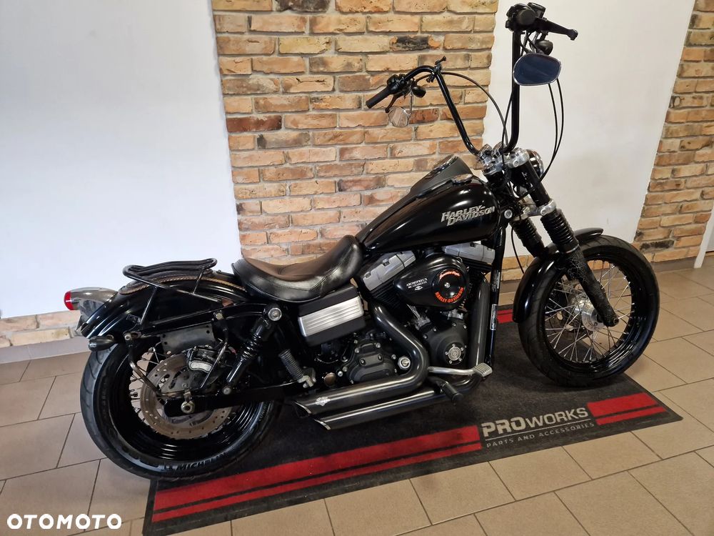 Harley-Davidson Dyna Street Bob - 3