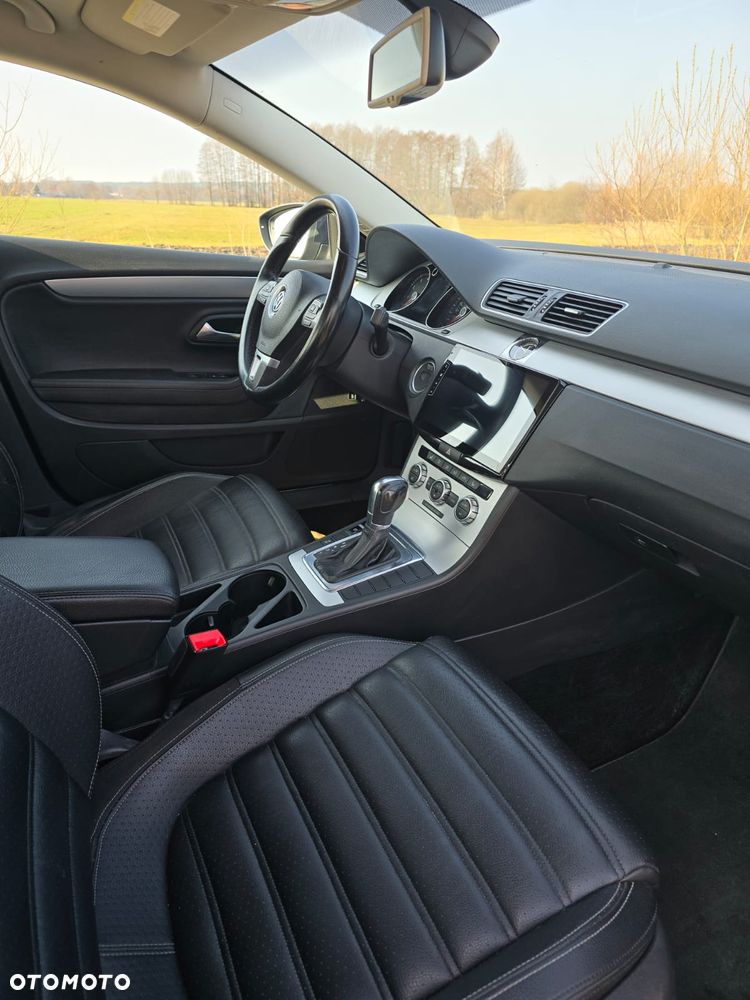 Volkswagen Passat CC - 10