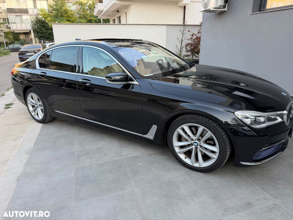 BMW 7 Series 2017 photo 2