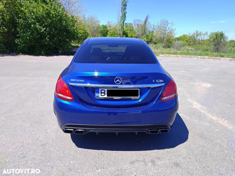 Mercedes-Benz C 63 AMG - 4