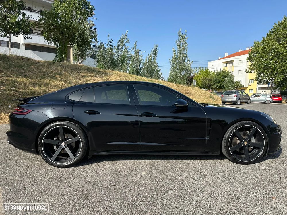 Porsche Panamera 4 S - 9
