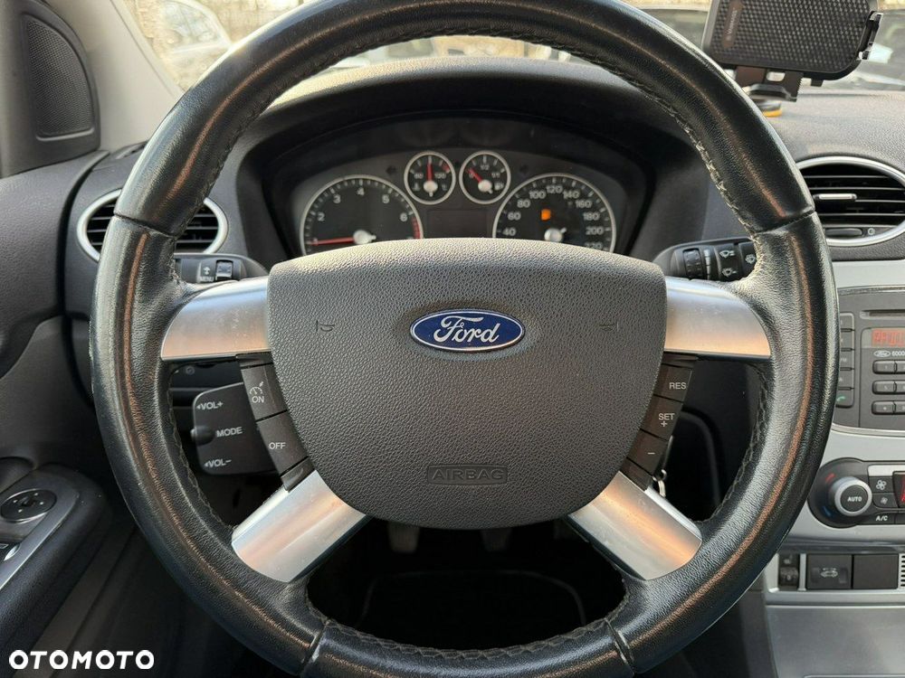 Ford Focus - 22