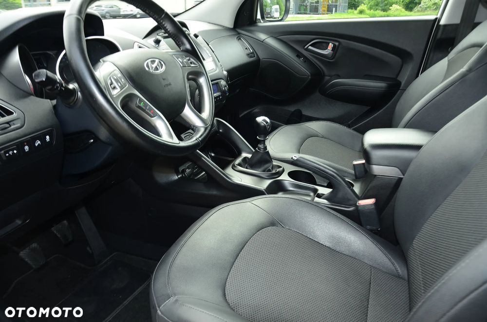 Hyundai ix35 1.7 CRDi Premium 2WD - 17