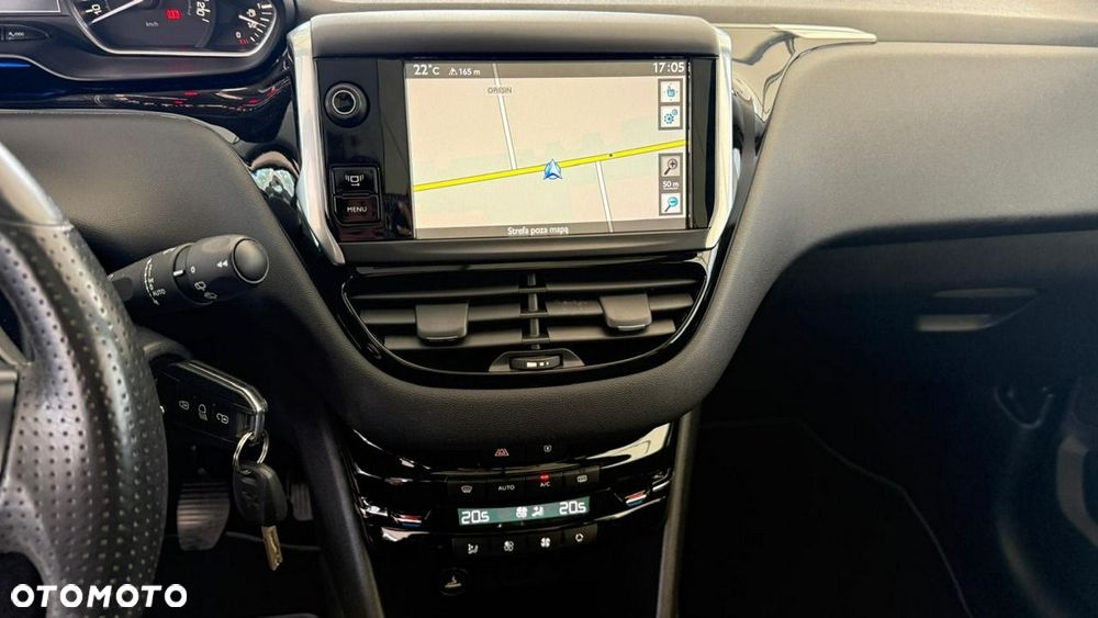 Peugeot 208 - 27