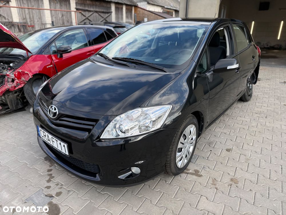 Toyota Auris 1.33 VVT-i Terra Start - 2