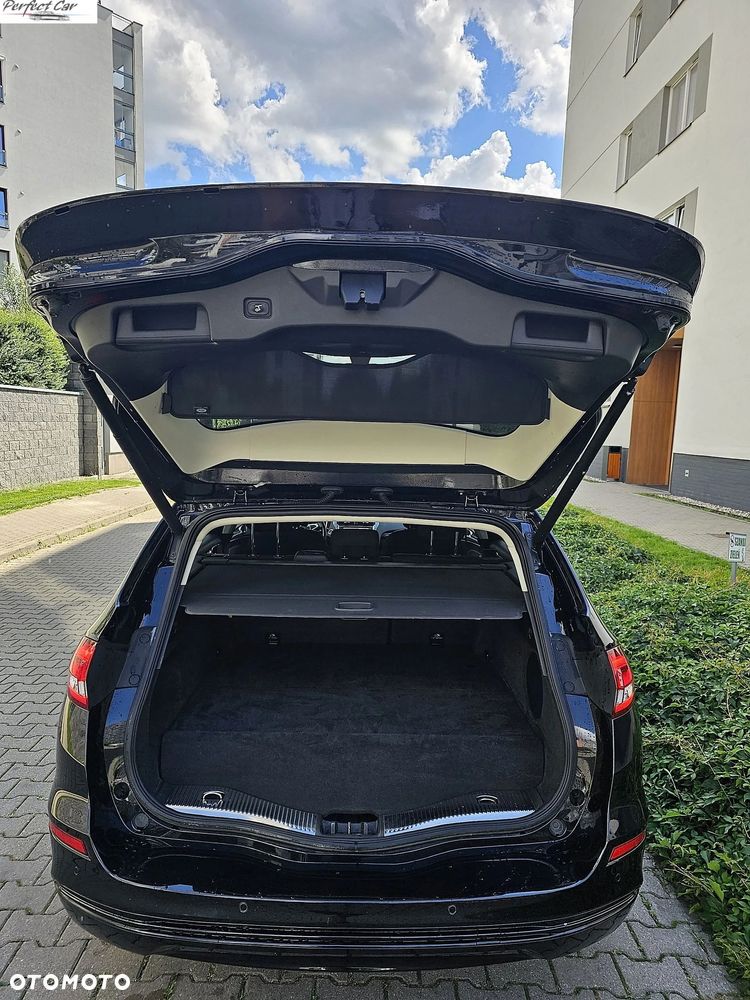 Ford Mondeo 2.0 Hybrid Titanium - 31