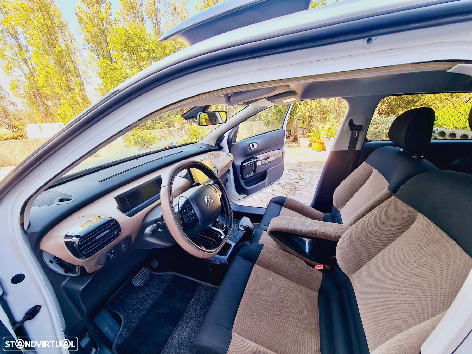 Citroën C4 Cactus 1.2 PureTech Shine Ed.Moonlight - 18