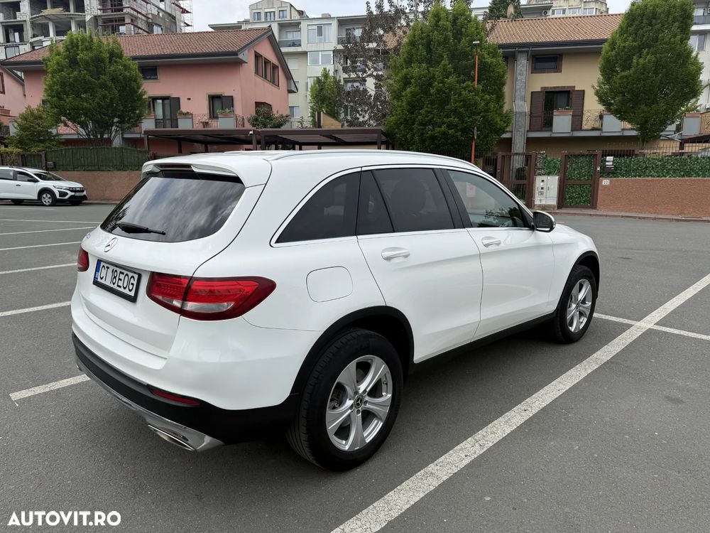 Mercedes-Benz GLC - 9