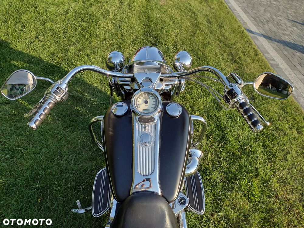 Harley-Davidson Touring Road King - 11