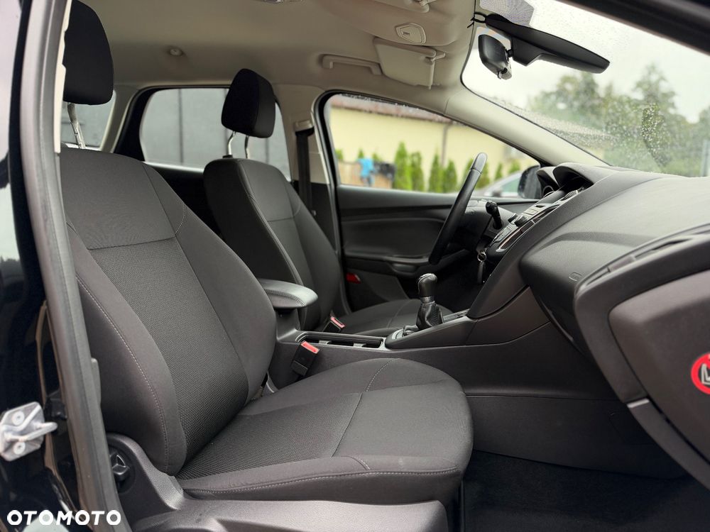 Ford Focus 1.6 Gold X (Trend) - 26