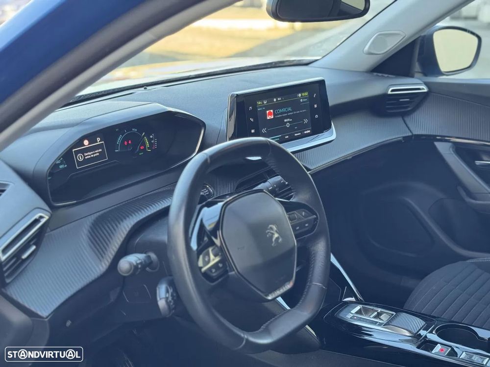 Peugeot e-2008 Style - 12