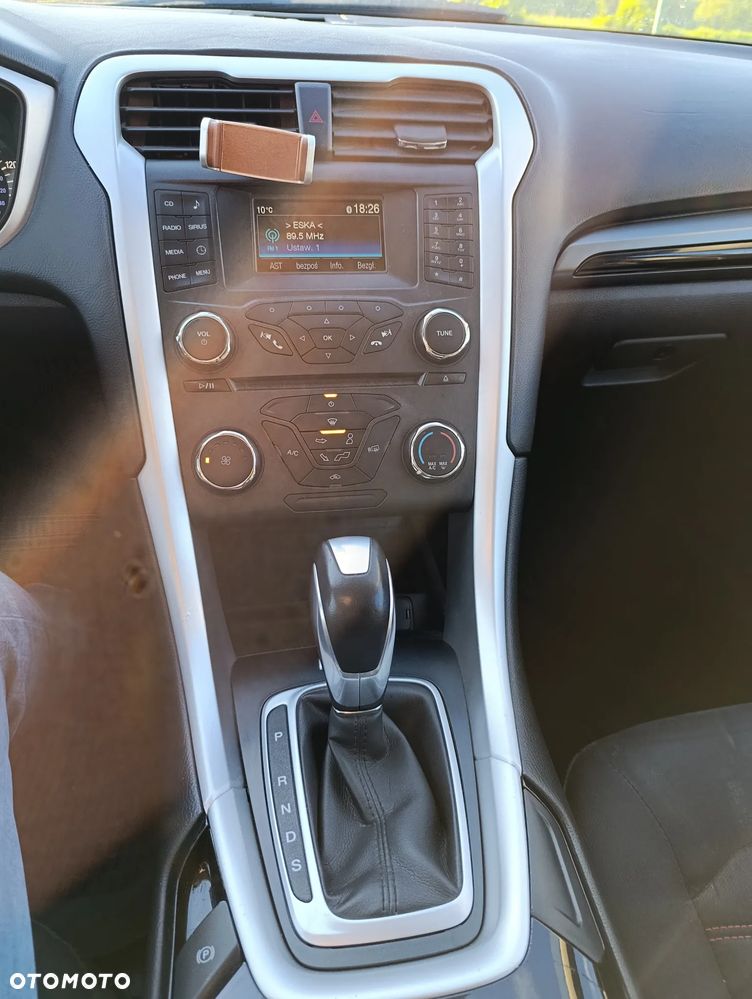 Ford Fusion - 18